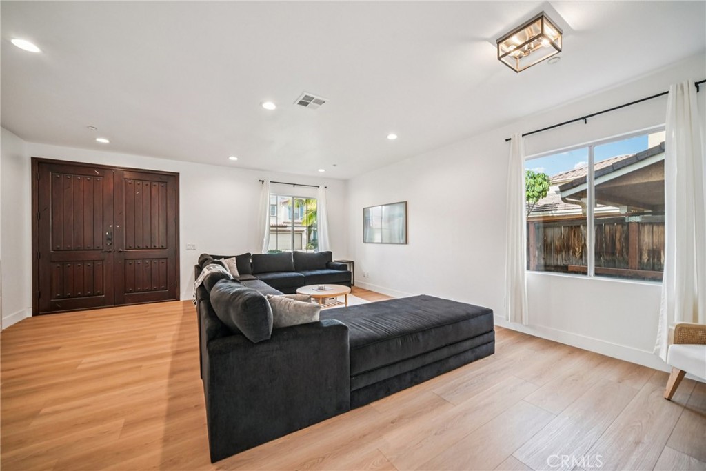 13042 Mesa Verde Way