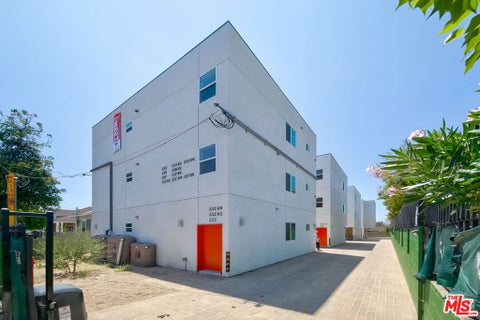 Photo of 233 N Chicago Street, Los Angeles, CA 90033 (MLS # 26852153)