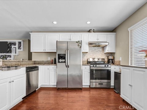 Photo of 41041 Via Halcon, Temecula, CA 92591 (MLS # SW26215386)