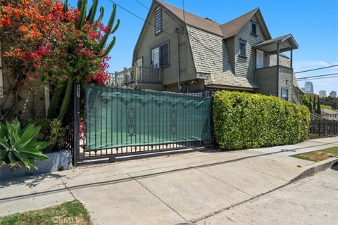 Photo of 602 Douglas Street, Los Angeles, CA 90026 (MLS # OC26190992)