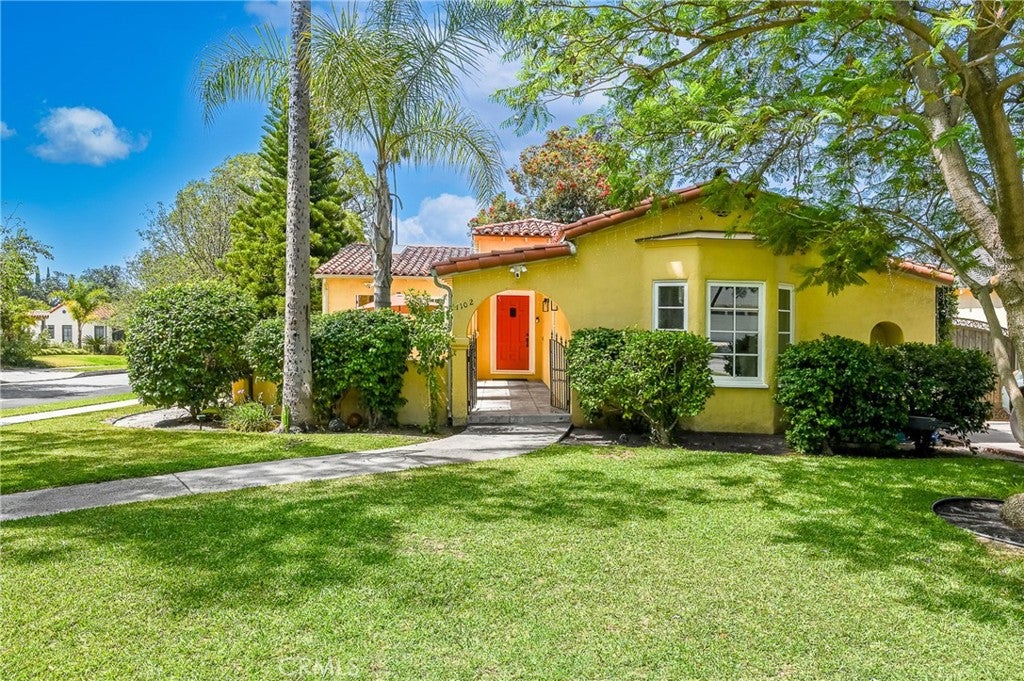 1102 Olmsted Drive