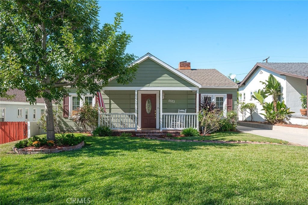 5523 Acacia