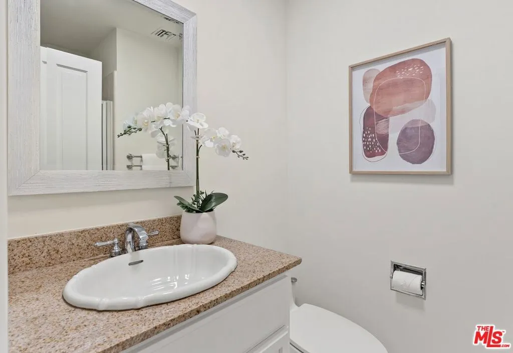 Beverly Hills, California 90210, United States, 4 Bedrooms Bedrooms, ,4 BathroomsBathrooms,Residential,Active,178692