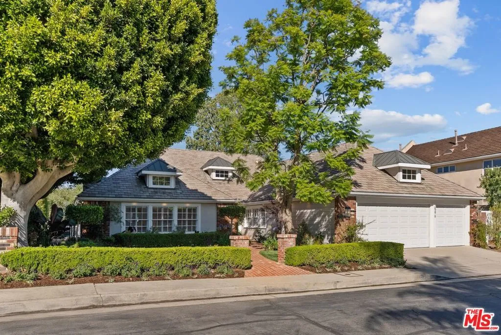 Beverly Hills, California 90210, United States, 4 Bedrooms Bedrooms, ,4 BathroomsBathrooms,Residential,Active,178692