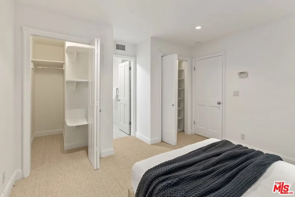 Beverly Hills, California 90210, United States, 4 Bedrooms Bedrooms, ,4 BathroomsBathrooms,Residential,Active,178692