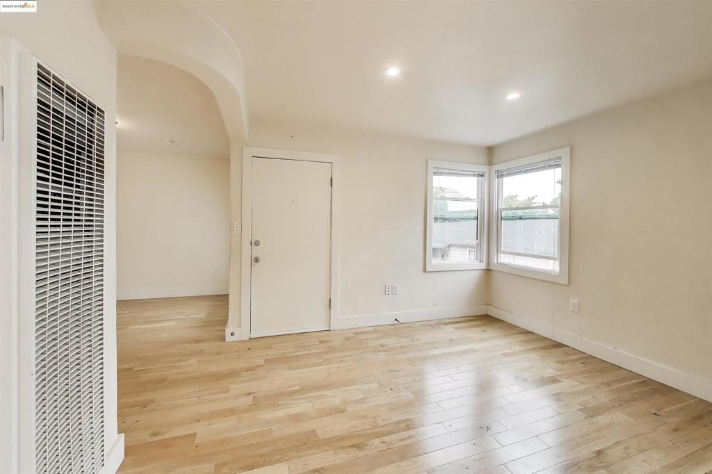BELLEVIEW GARDEN - Residential Income