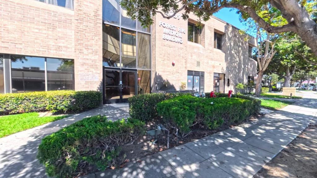 2039 Forest Avenue 301