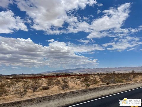Photo of 32 Border Ave, Joshua Tree, CA 92252 (MLS # 26664187PS)