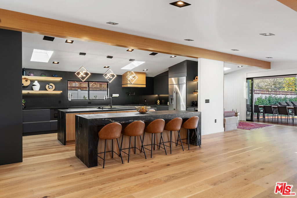 Properties 3 23283 Erwin Street