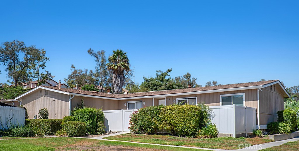 Great Opportunity in Aliso Meadows, Laguna Hills! This easy-living SINGLE LEVEL home boasts fresh paint throughout in soft, warm tones, new closet doors, new ceiling fans, and new window blinds. Perfect for first-time homebuyers, downsizers, and Investment buyers. Open floor plan includes a large primary bedroom suite with private bathroom, a sunny secondary bedroom, dining room--and laundry room. Both the living room and primary bedroom enjoy sliding glass doors opening to the patio. The recently extended patio provides plenty of space for outdoor dining. HOA pays for trash, water, and grounds maintenance. Freeway close, Toll Road Close!