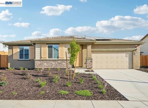 Photo of 5211 Kestrel Street, Antioch, CA 94531 (MLS # 41141195)