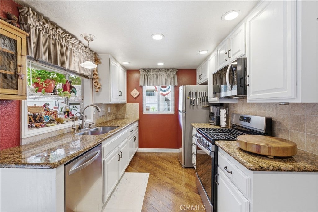20002 Avenue Of The Oaks