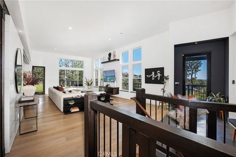10421 Grove Oak Drive North Tustin CA 92705