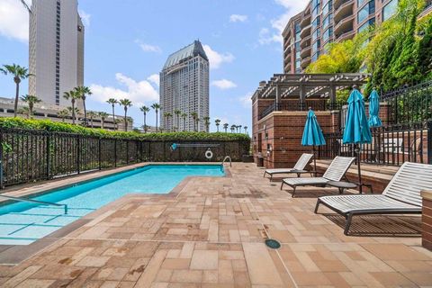Tiny photo for 500 W Harbor Drive Dr #318, San Diego, CA 92101 (MLS # 260017759SD)