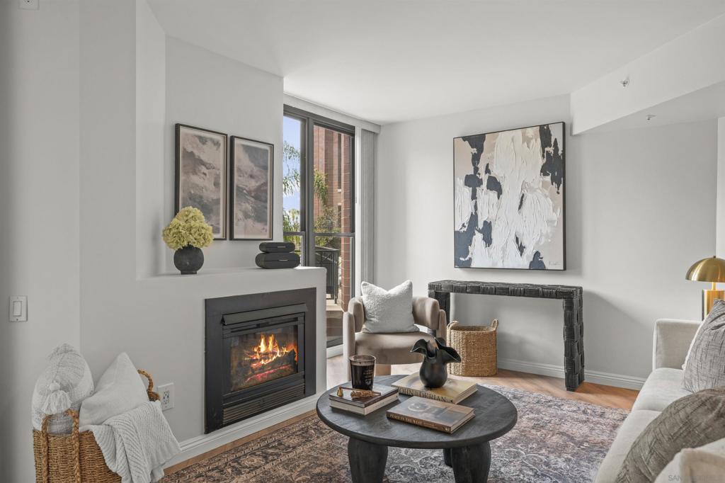 500 W Harbor Drive 318