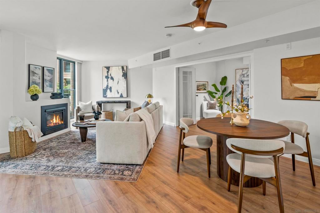 500 W Harbor Drive Dr