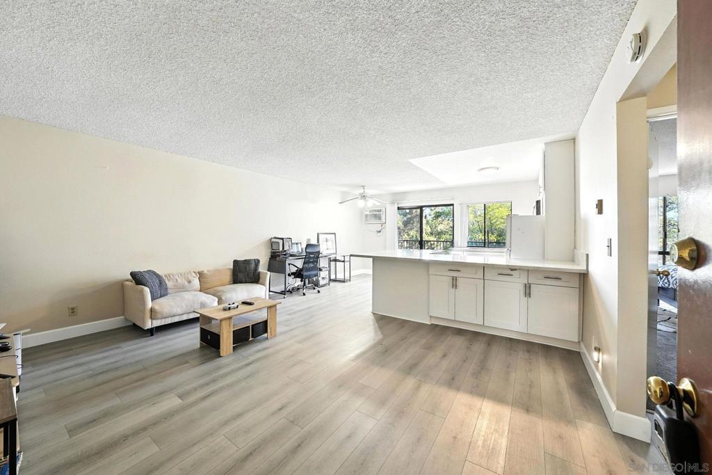 Beautiful remodeled 1 Bedroom 1 Bathroom condo featuring a new kitchen, new floors, paint throughout, remodeled bathroom, and new carpet. Enjoy the great view on the large patio. FHA/VA approved. HOA covers WATER and TRASH. Close to Cowles mountain, shopping, Mission trails golf course.