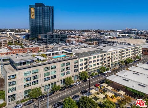 Photo of 530 S Hewitt Street #126, Los Angeles, CA 90013 (MLS # 26787061)