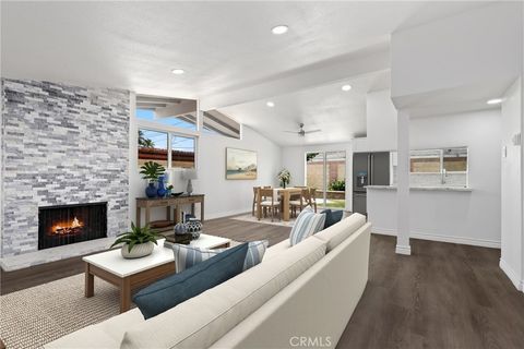 Photo of 930 S Emerald Street, Anaheim, CA 92804 (MLS # IG25263929)