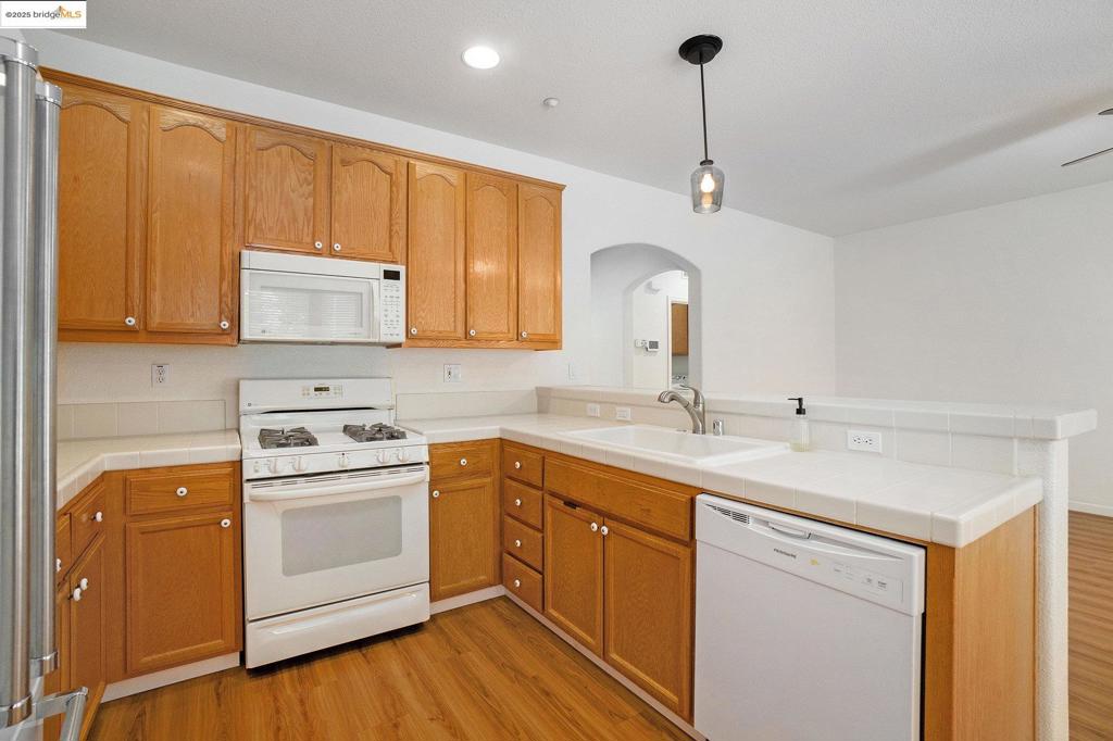 SUMMERSET 4 - Residential