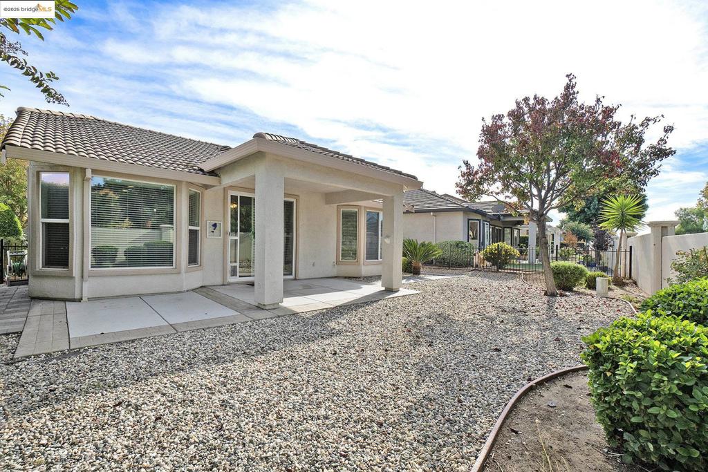 SUMMERSET 4 - Residential