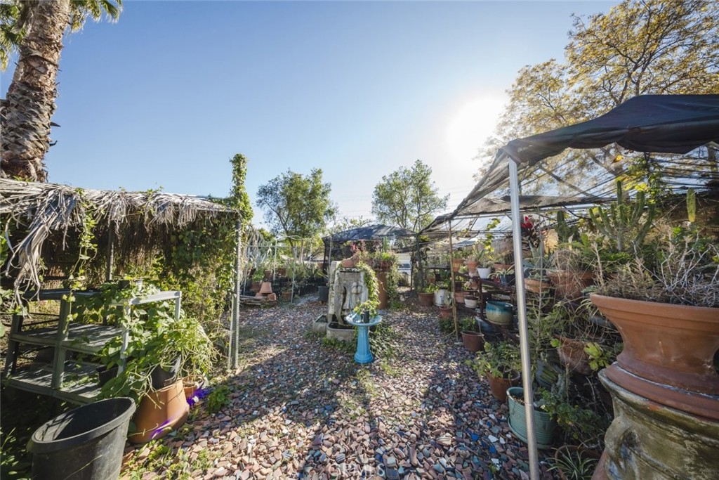 2006 E Foothill Boulevard