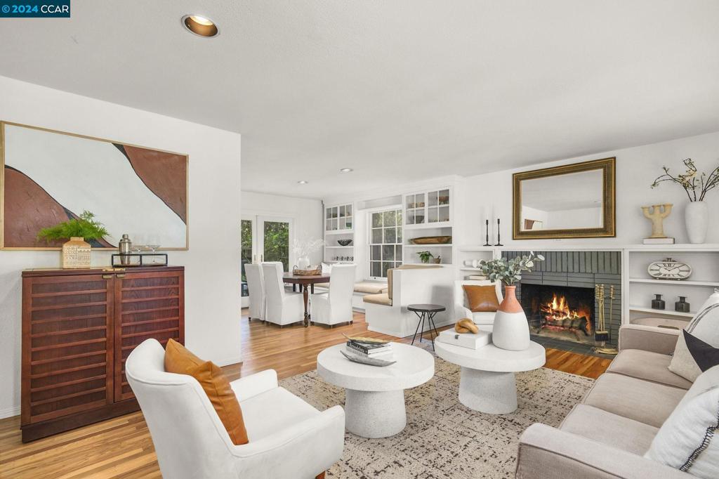 THE WOODLANDS - Residential