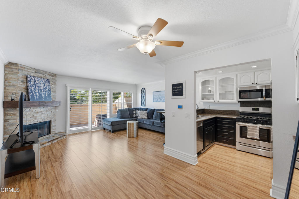 2731 Erringer Road 86