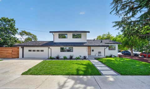 Photo of 2922 Cabrillo Avenue, Santa Clara, CA 95051 (MLS # ML82058306)