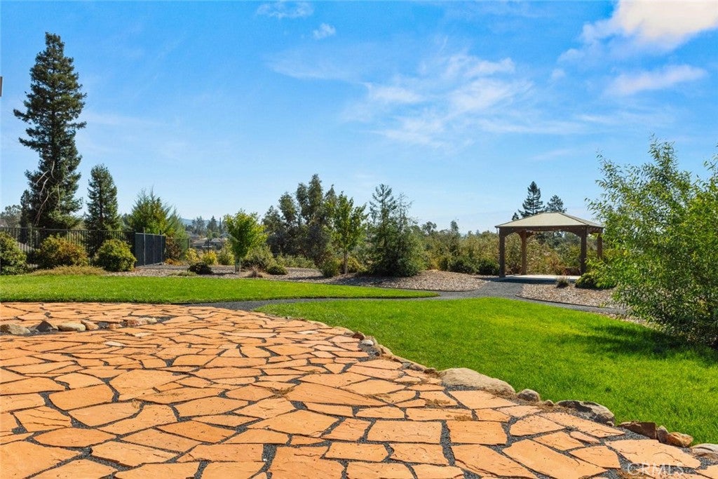3984 Neal Road
