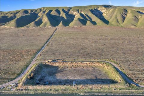 Tiny photo for 1990 E 46, Shandon, CA 93461 (MLS # SC25273793)