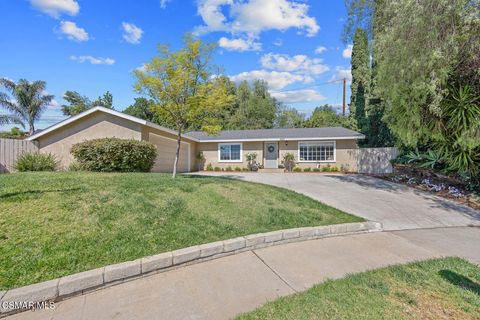 Photo of 1267 Calle Olmo, Thousand Oaks, CA 91360 (MLS # 226001354)