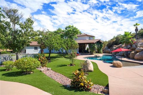 42179 Calle Paramo Murrieta CA 92562