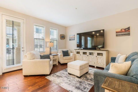 Tiny photo for 1212 Bayside Circle, Oxnard, CA 93035 (MLS # V1-39319)