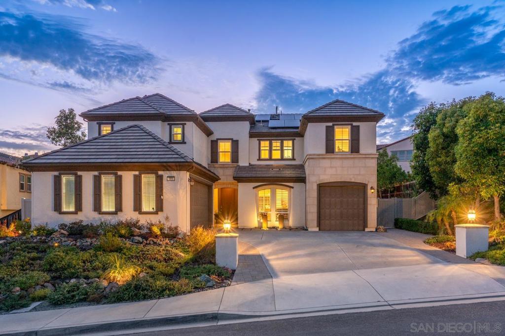 985 Tucana Dr.