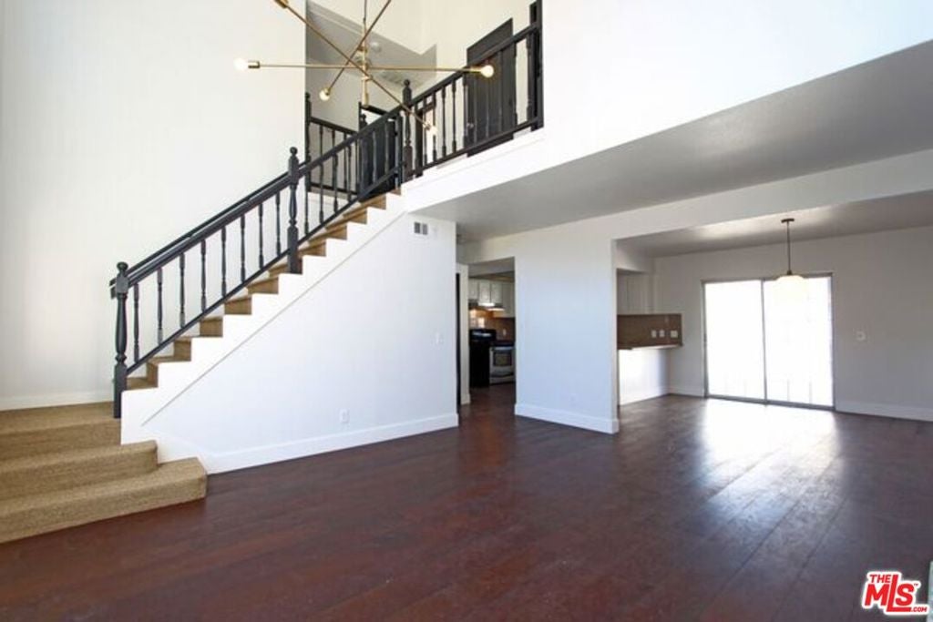 6401 N Figueroa Street