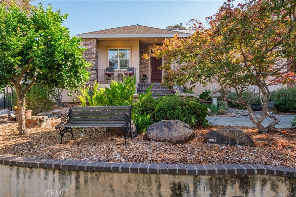 272 Lodgeview
