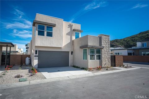 Photo of 2652 Prairie Rose Lane, Palm Springs, CA 92264 (MLS # SW25141268)
