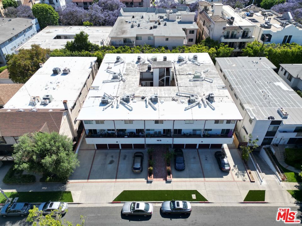 Properties 1 1615 Greenfield Avenue