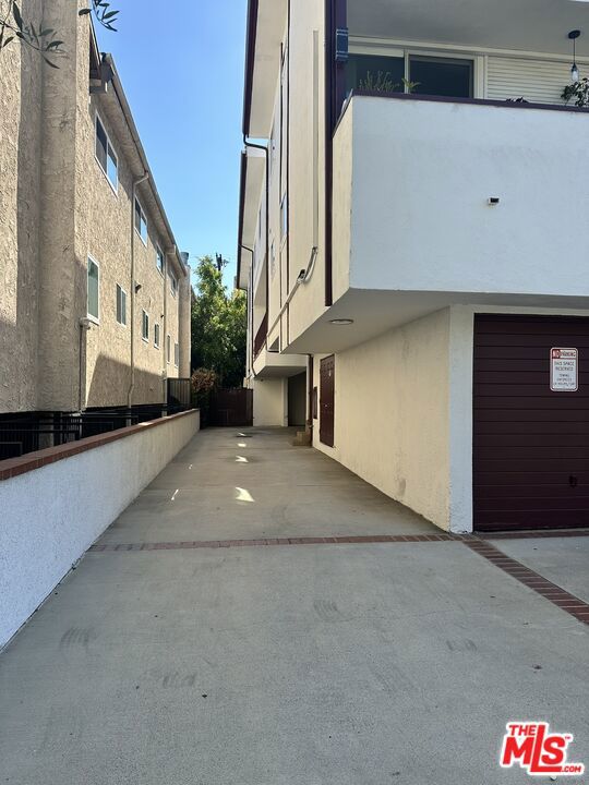 Properties 3 1615 Greenfield Avenue