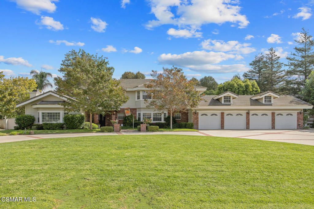 Photo of 2216 Applewood Lane, Santa Rosa, CA 93012 (MLS # 225005263)