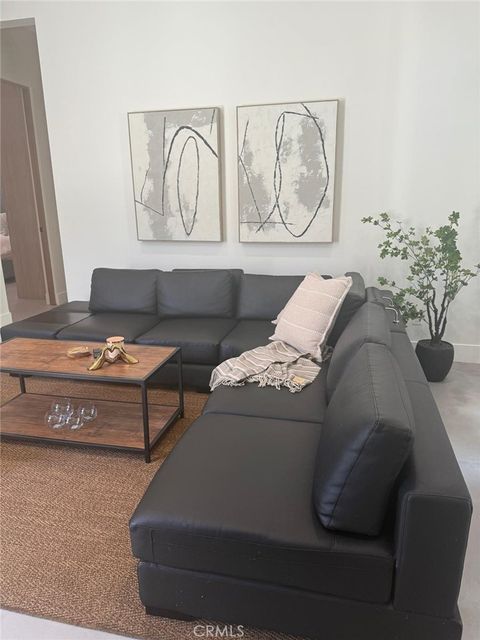 Photo of 22747 1/2 Califa Street, Woodland Hills, CA 91367 (MLS # SR25227586)