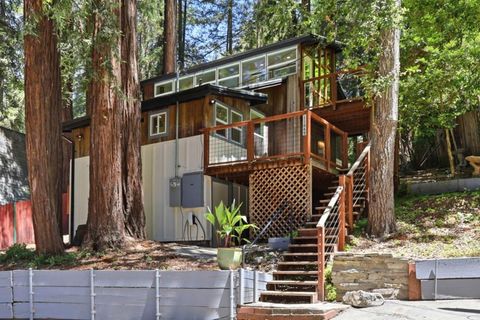 Photo of 11669 Lakeshore Drive, Felton, CA 95018 (MLS # ML82050222)
