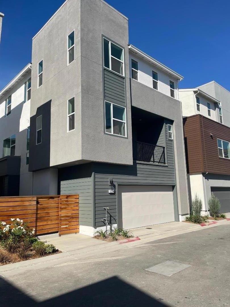 225 Honeydew Court