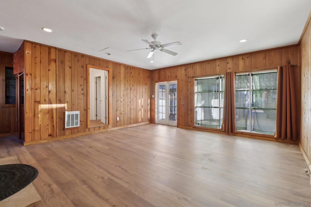 La Mesa - Residential
