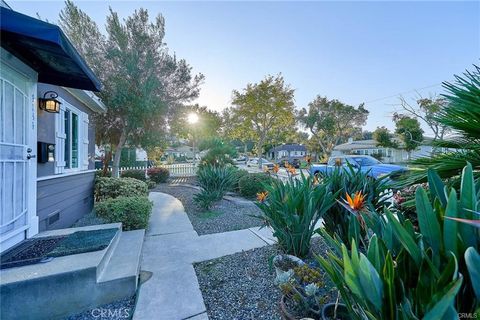 Photo of 4134 E Jacinto, Long Beach, CA 90815 (MLS # PW26100369)