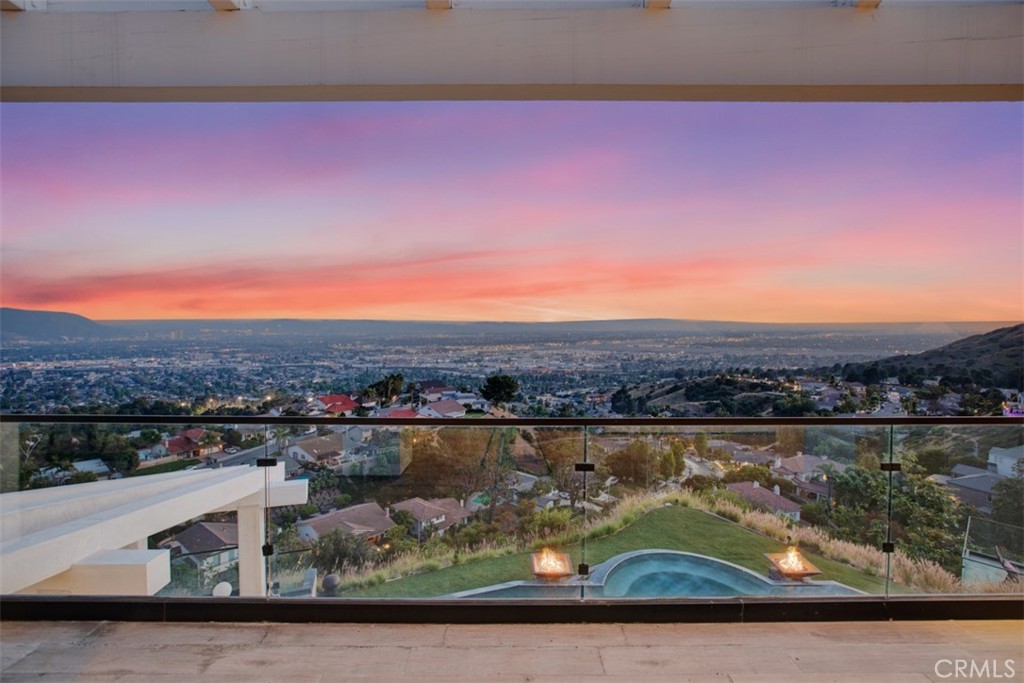 Properties 2 3309 Wedgewood Lane