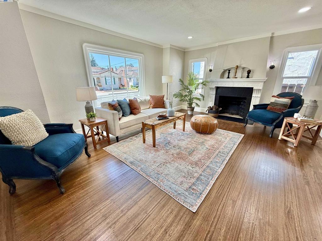 214 Peralta Ave