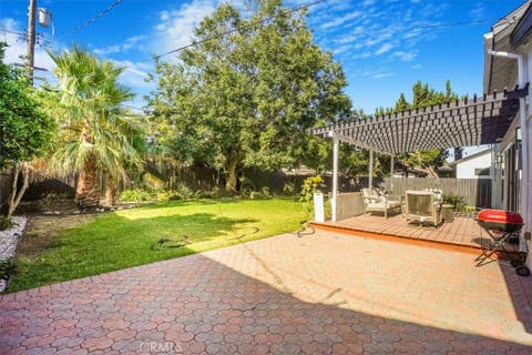 Tiny photo for 22612 Kittridge Street, West Hills, CA 91307 (MLS # SR25172725)
