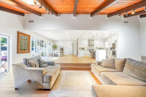 Tiny photo for 22612 Kittridge Street, West Hills, CA 91307 (MLS # SR25172725)